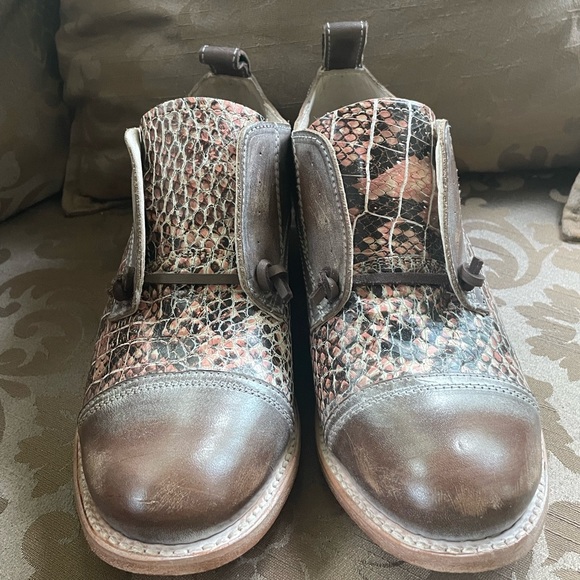 Free Bird Mabel Oxford Shoes - Picture 8 of 8